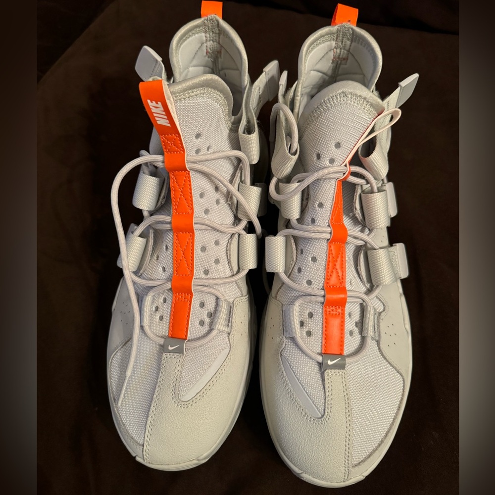 Nike Air Edge 270